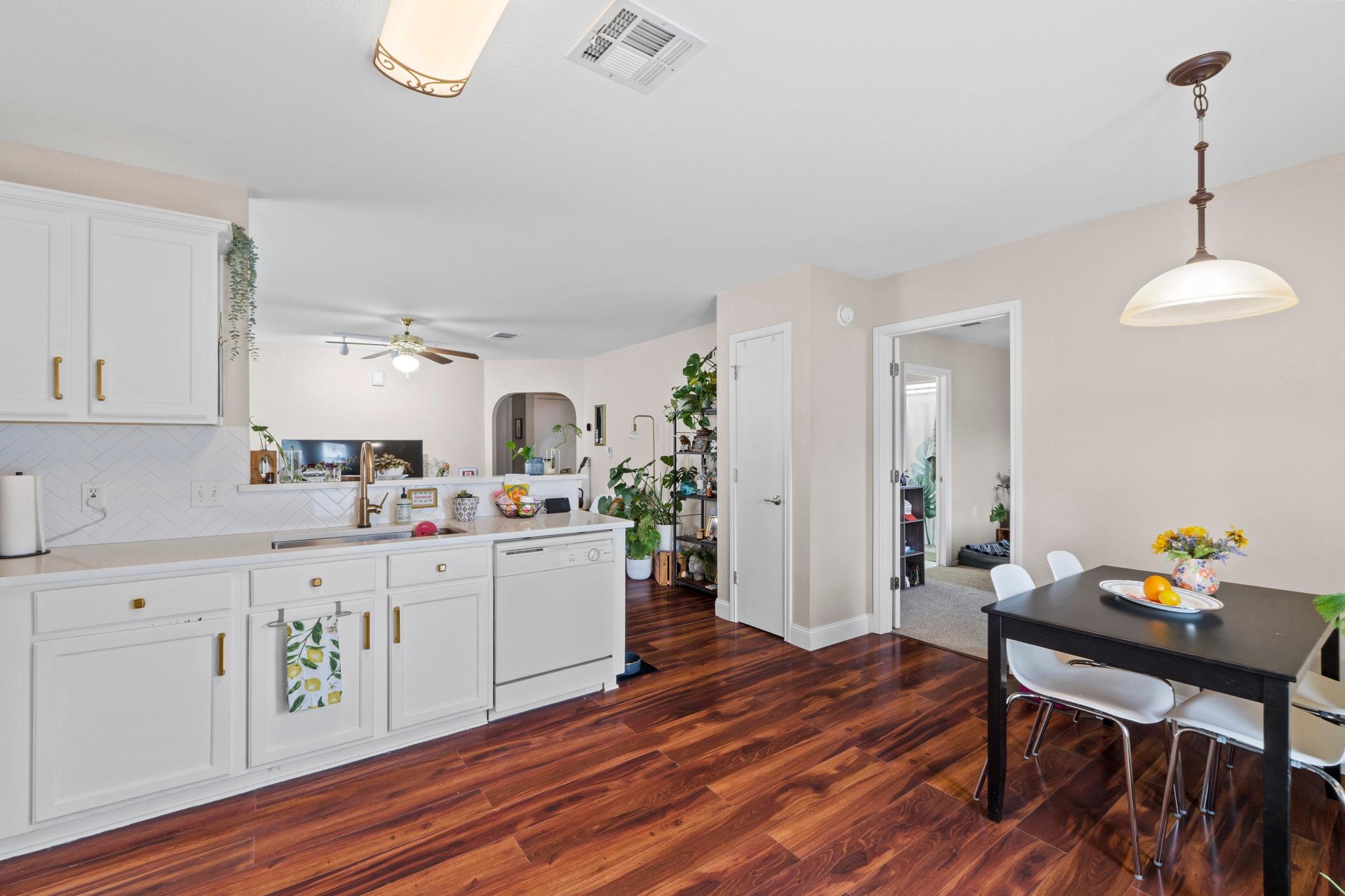 5220 Hutchinson Drive Austin TX 78723