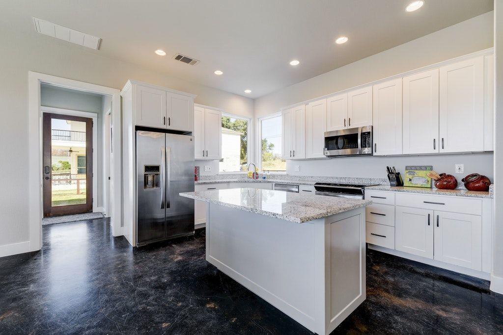 1506 Hill Top Drive Granite Shoals TX 78654