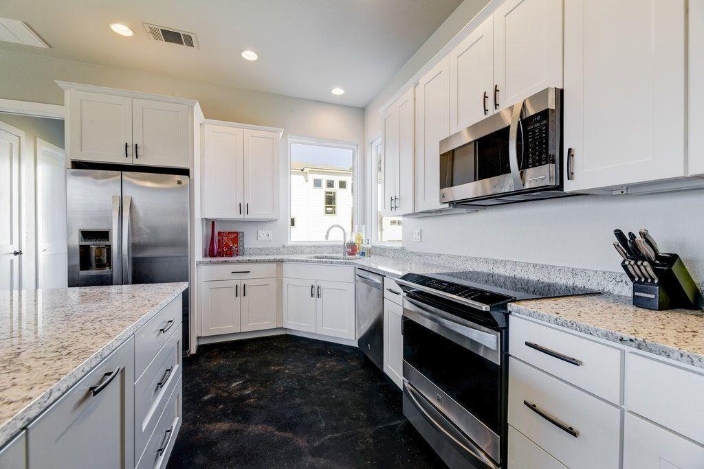 1506 Hill Top Drive Granite Shoals TX 78654