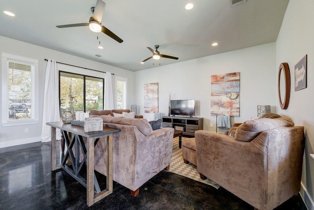 1506 Hill Top Drive Granite Shoals TX 78654