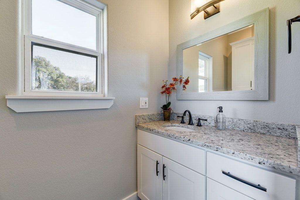 1506 Hill Top Drive Granite Shoals TX 78654