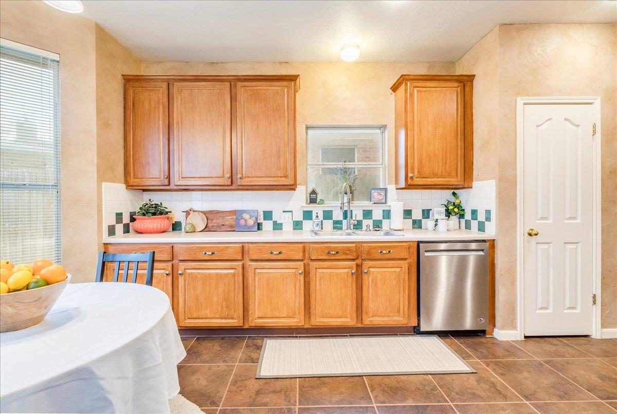 1706 Apache Trail Round Rock TX 78665