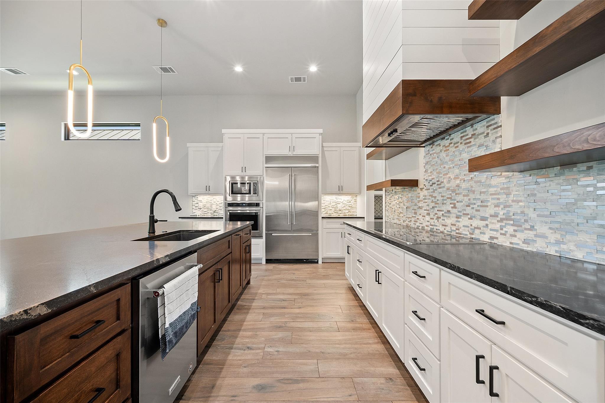 2508 Diagonal Drive Horseshoe Bay TX 78657