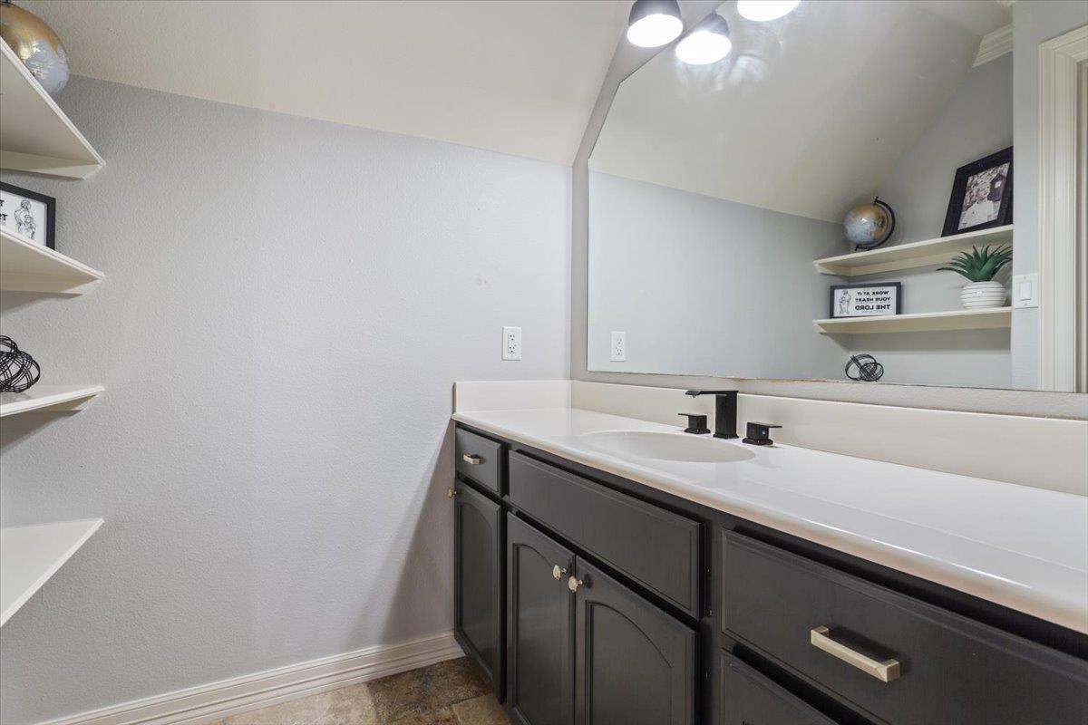 2205 High View Drive Belton TX 76513