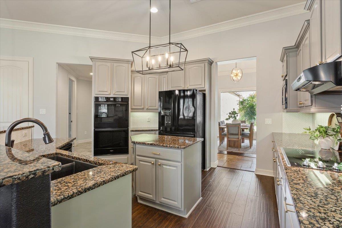 2205 High View Drive Belton TX 76513