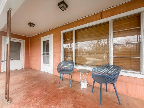 729 N Main Street Lexington TX 78947