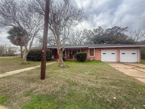 729 N Main Street Lexington TX 78947