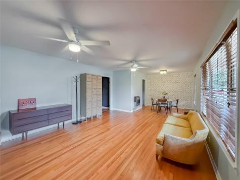 729 N Main Street Lexington TX 78947