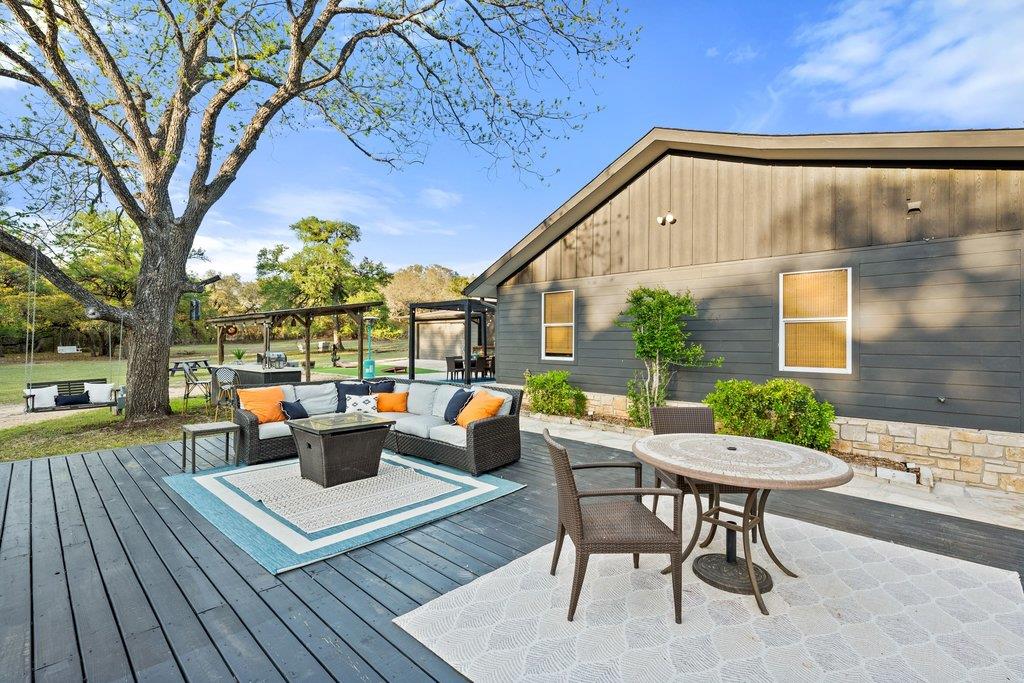 2800 River Road Wimberley TX 78676