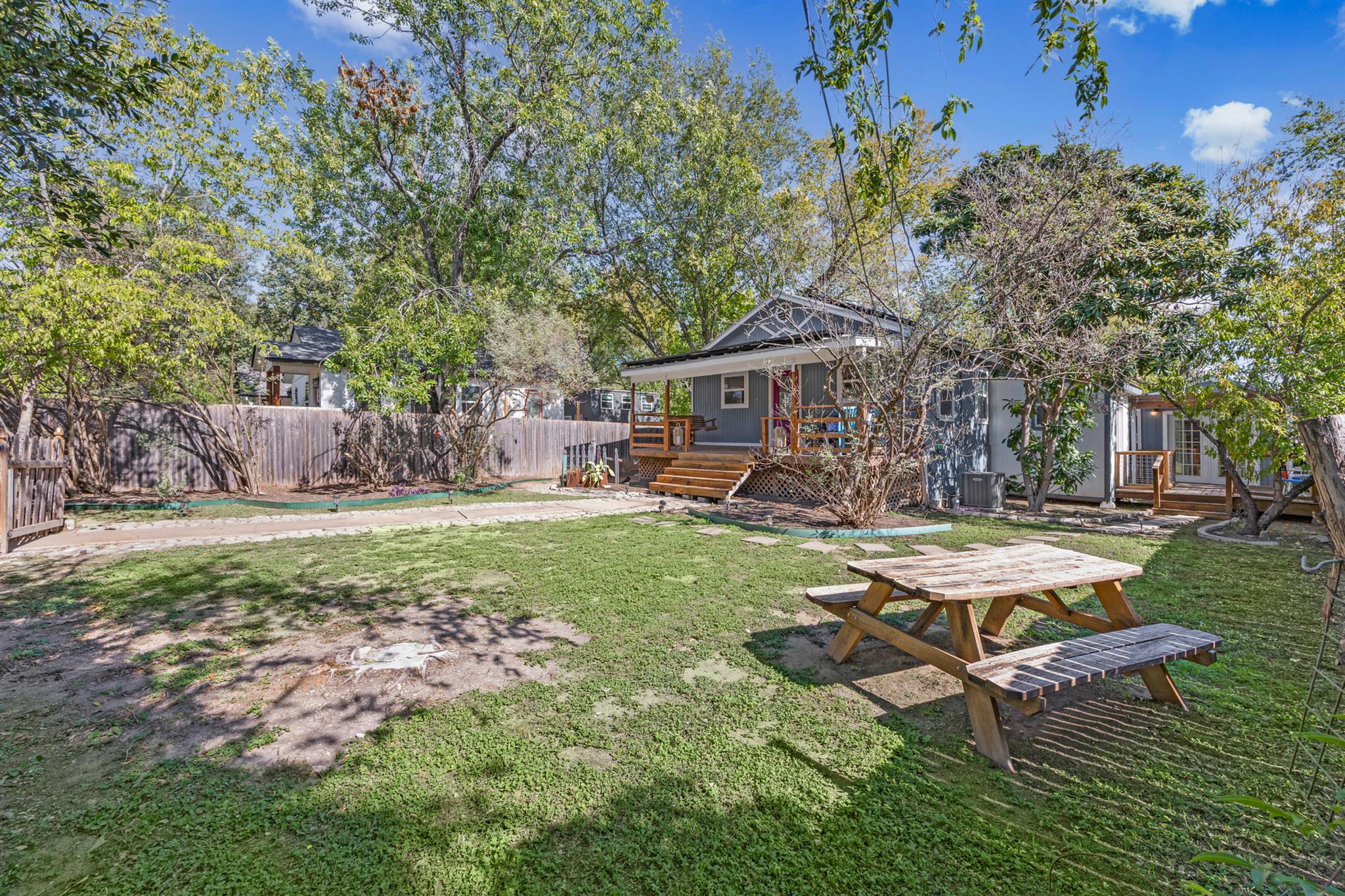 1137 Richardine Avenue Austin TX 78721