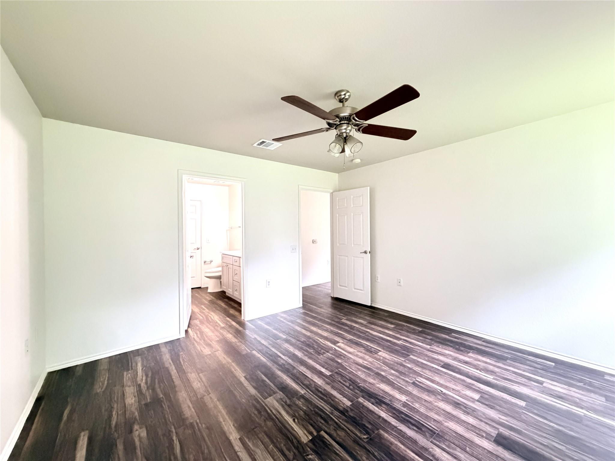 5216 English Glade Drive Austin TX 78724