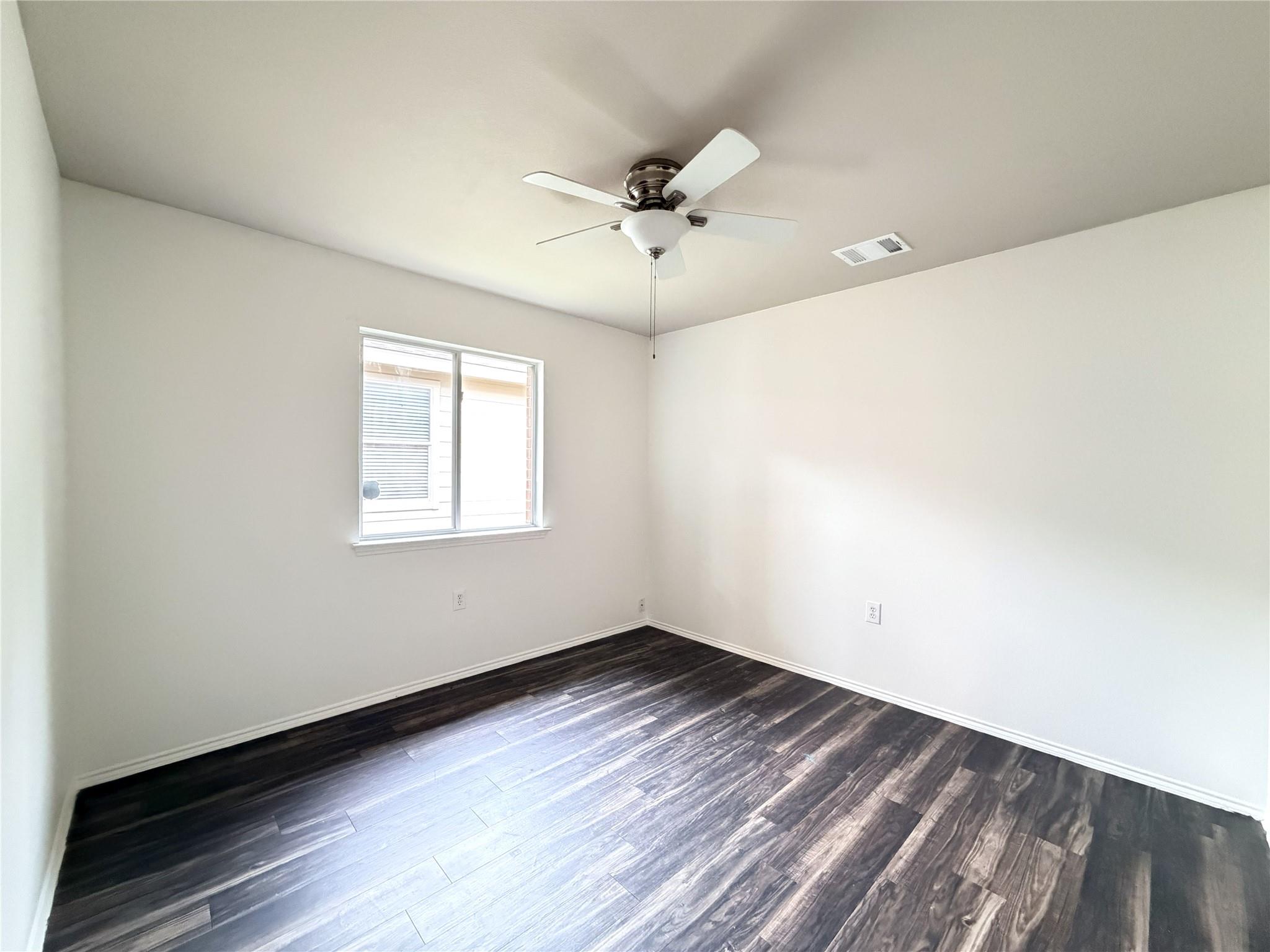 5216 English Glade Drive Austin TX 78724