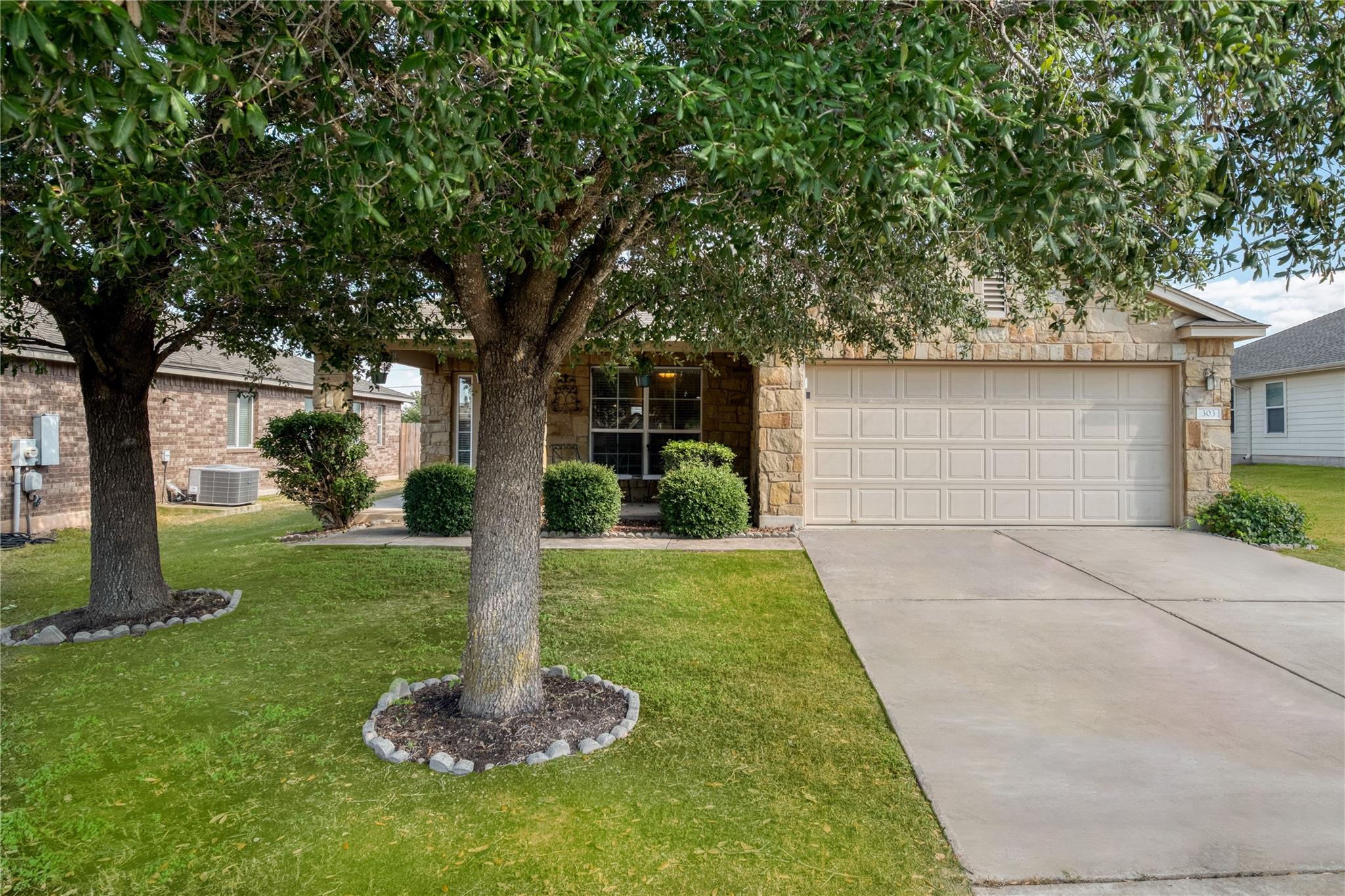 303 Baldwin Street Hutto TX 78634