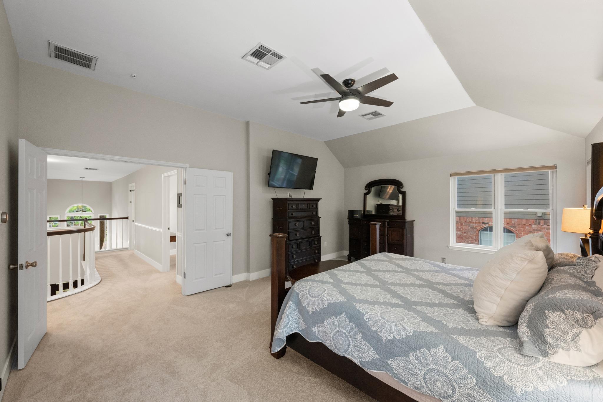 10080 Circleview Drive Austin TX 78733