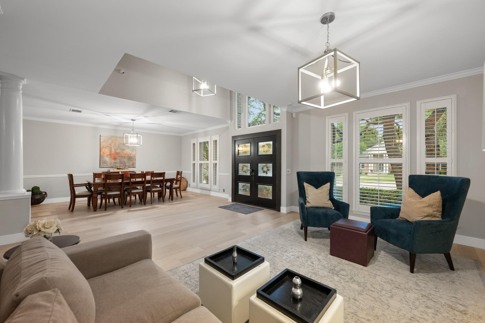 10080 Circleview Drive Austin TX 78733