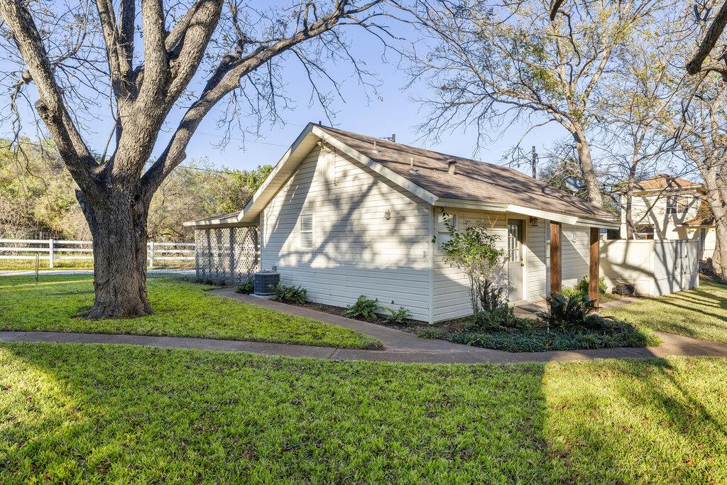 1922 Purple Sage Lane Kingsland TX 78639