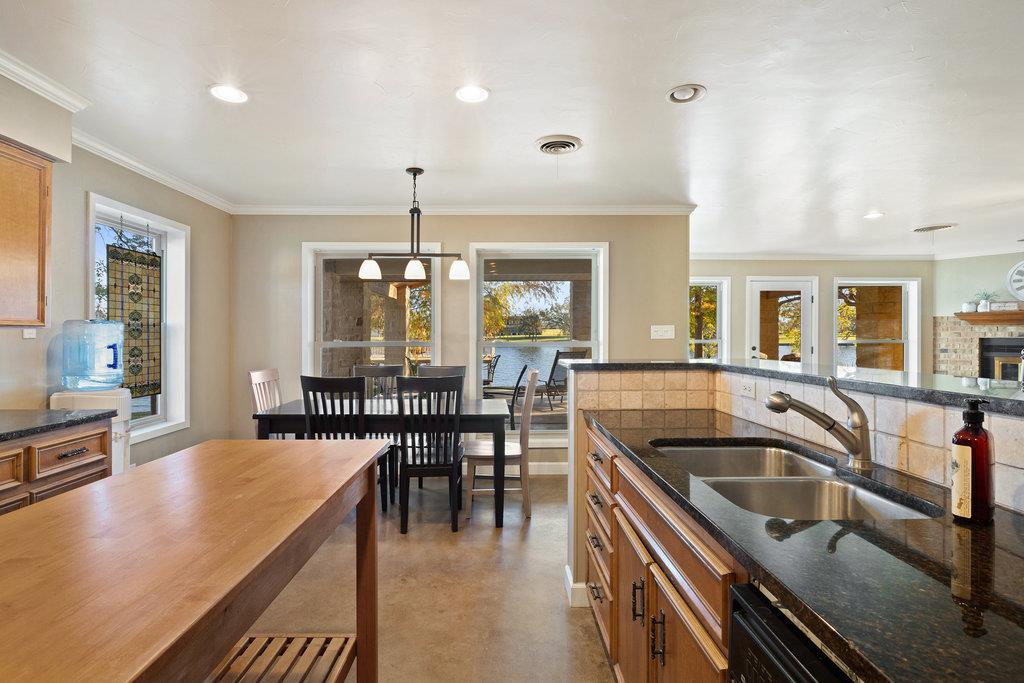 1922 Purple Sage Lane Kingsland TX 78639