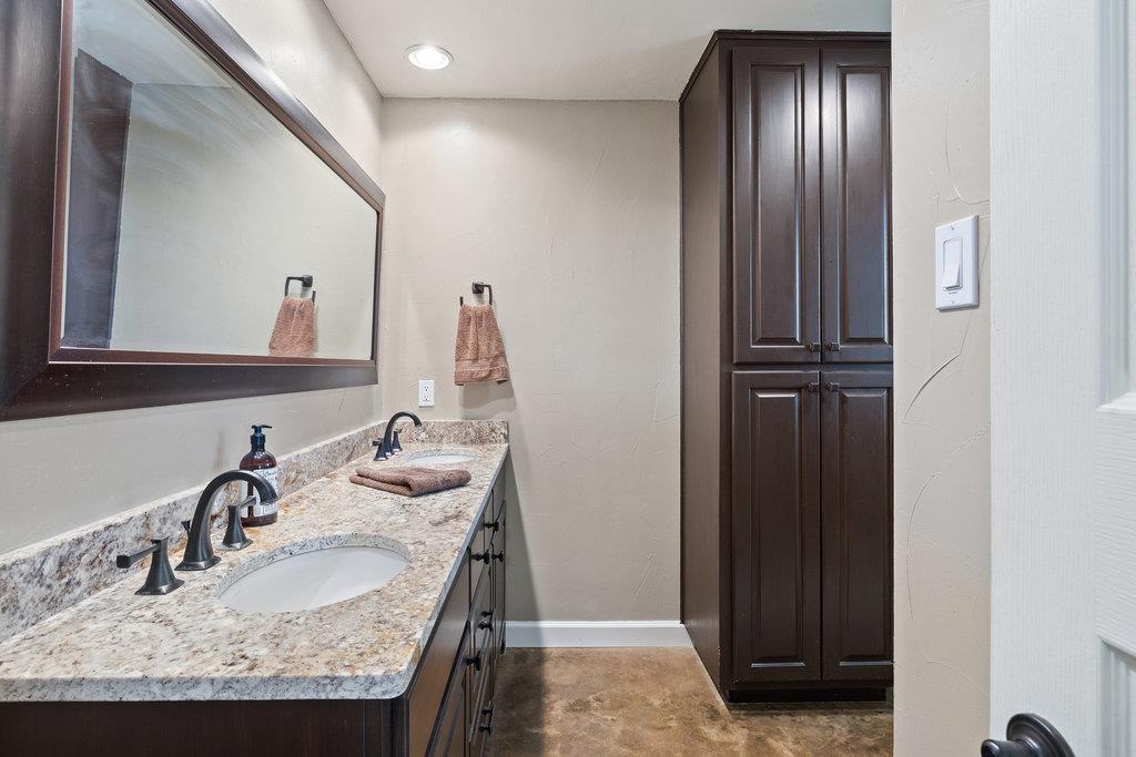 1922 Purple Sage Lane Kingsland TX 78639