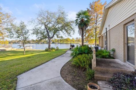 1922 Purple Sage Lane Kingsland TX 78639