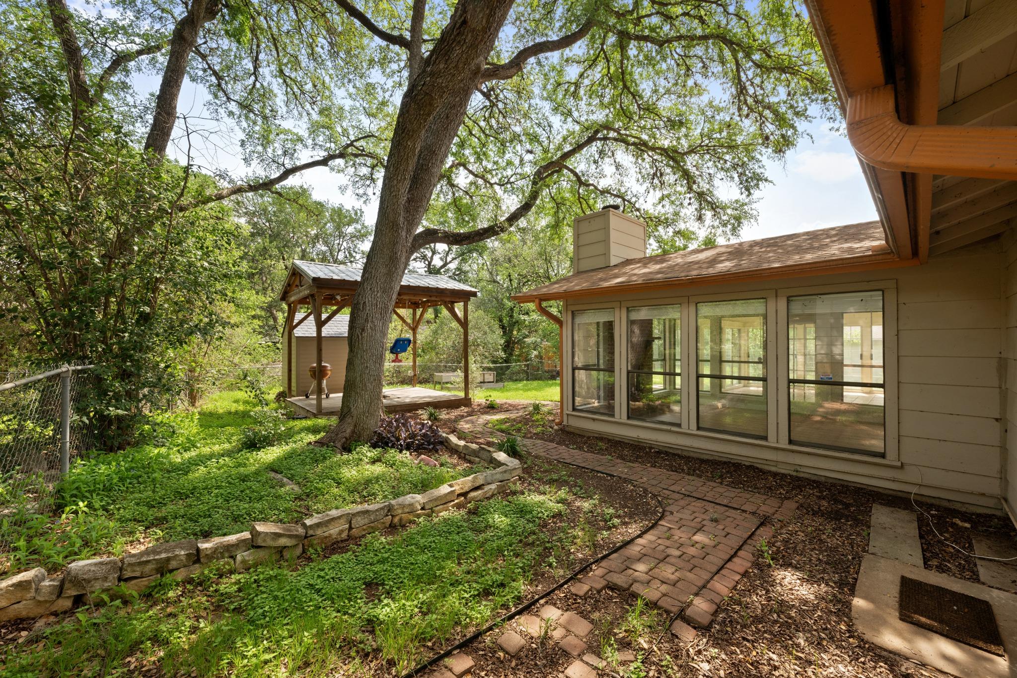 902 Emerald Wood Drive Austin TX 78745