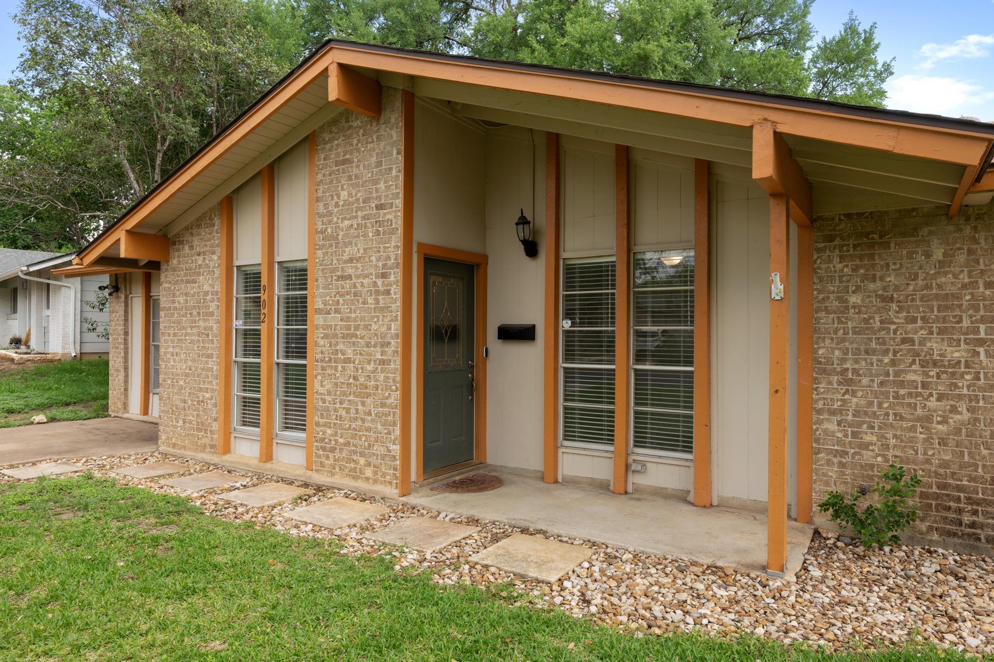 902 Emerald Wood Drive Austin TX 78745