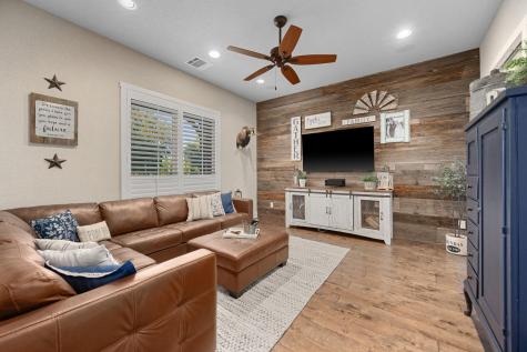 221 Palomino Cove Jarrell TX 76537