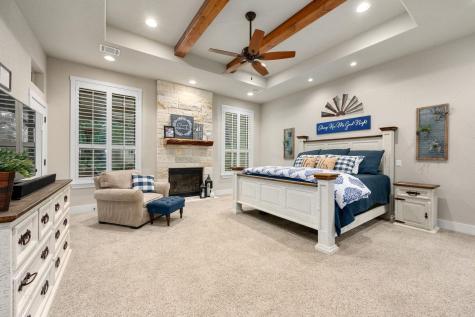 221 Palomino Cove Jarrell TX 76537