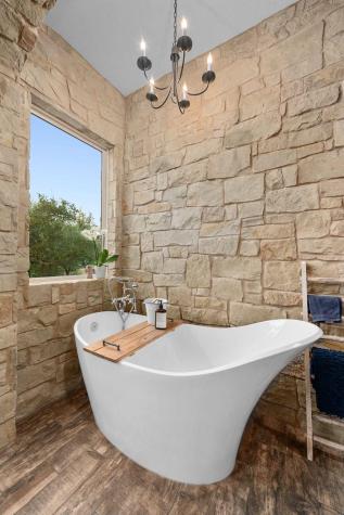 221 Palomino Cove Jarrell TX 76537