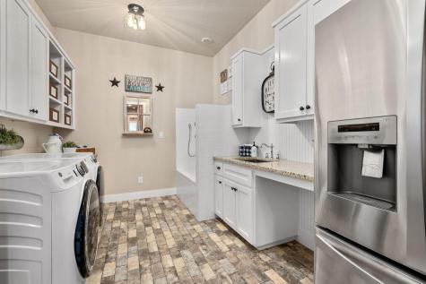 221 Palomino Cove Jarrell TX 76537