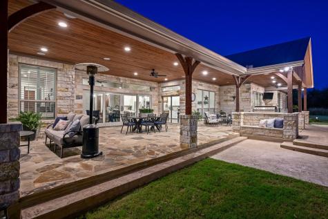 221 Palomino Cove Jarrell TX 76537