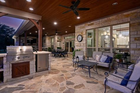 221 Palomino Cove Jarrell TX 76537