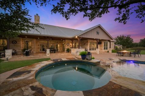 221 Palomino Cove Jarrell TX 76537