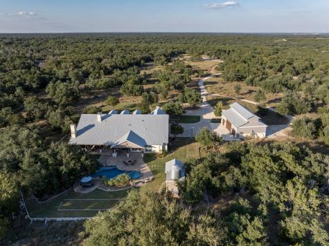 221 Palomino Cove Jarrell TX 76537