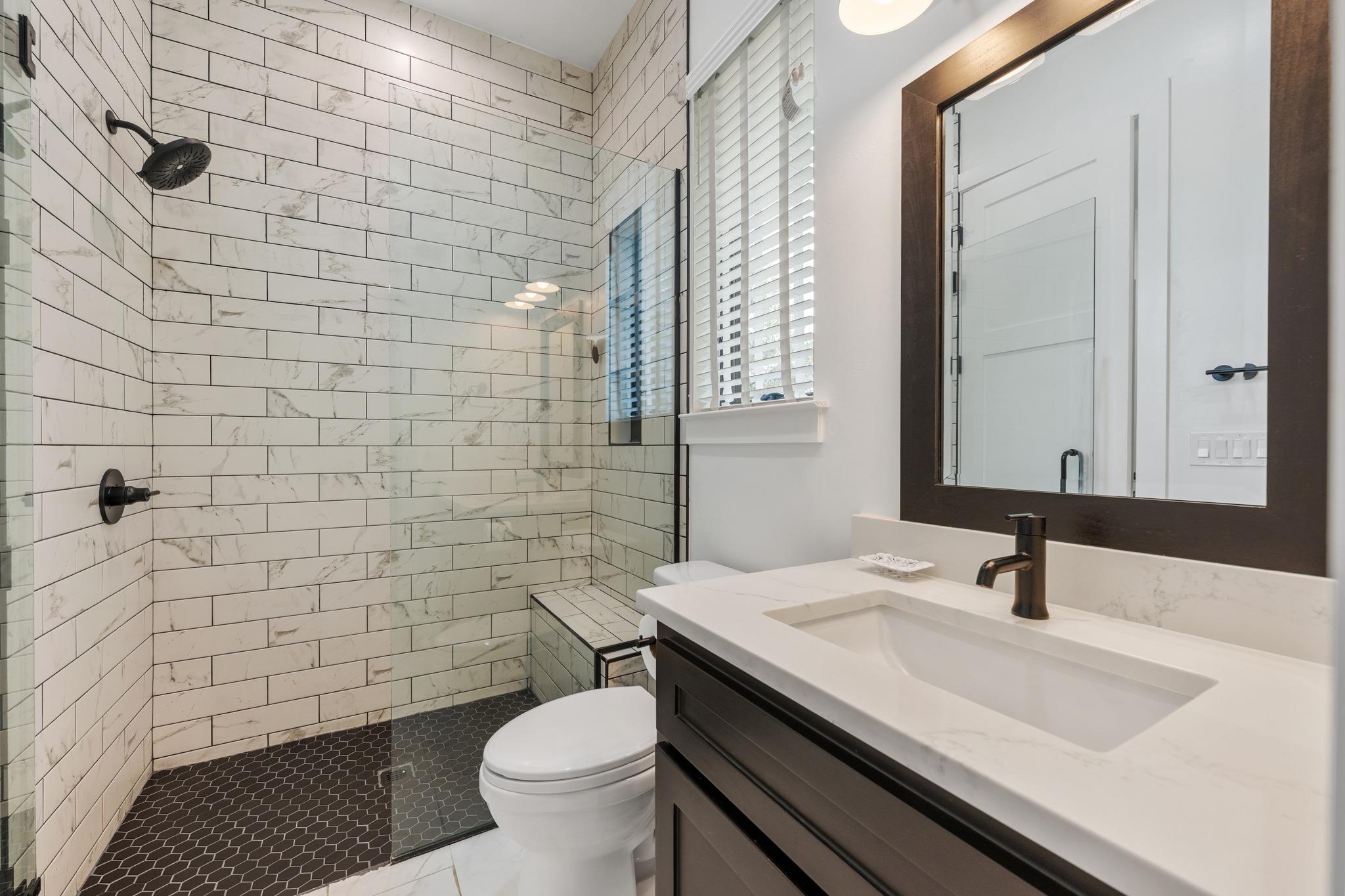 111 Florentine Horseshoe Bay TX 78657