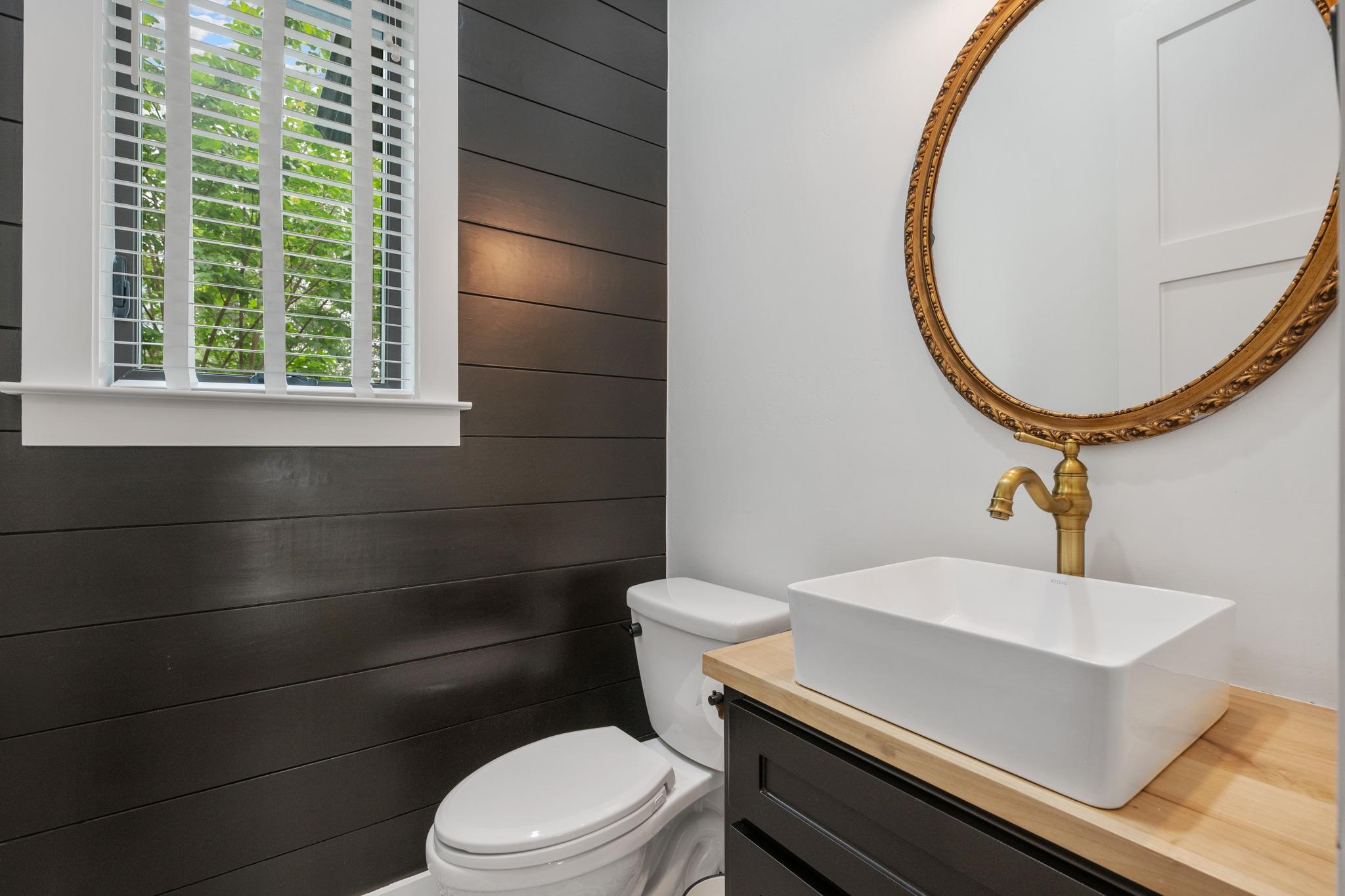 111 Florentine Horseshoe Bay TX 78657