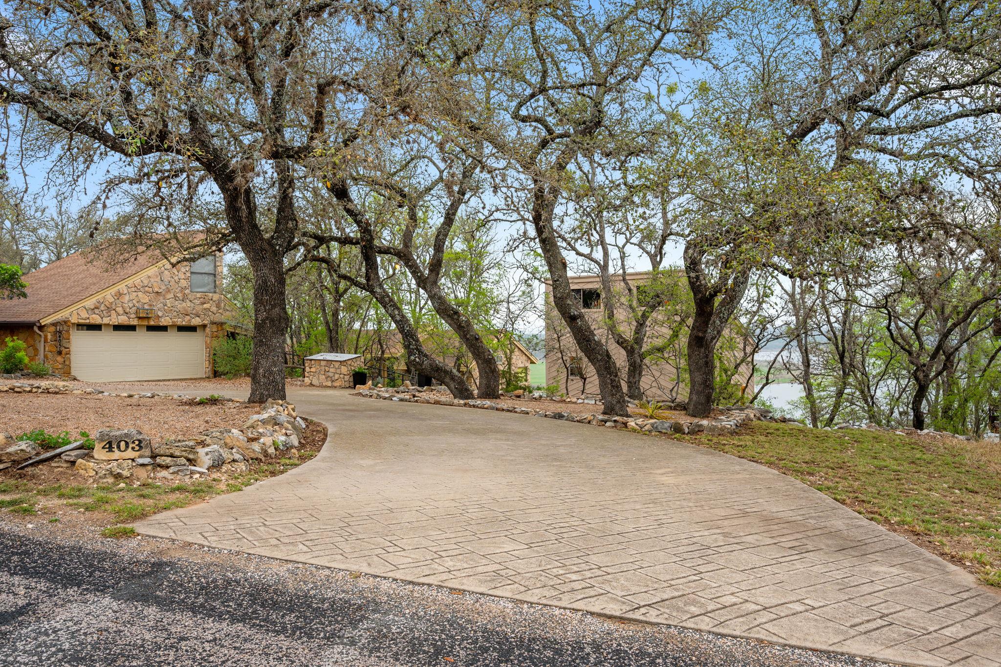 403 Coventry Road Spicewood TX 78669