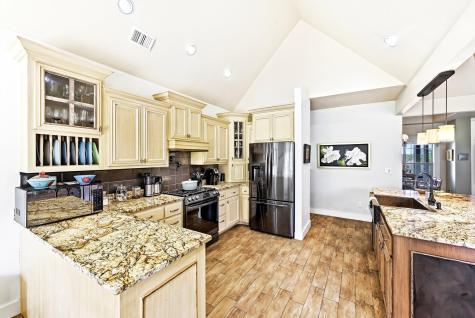 225 Blue Water Cove Wimberley TX 78676