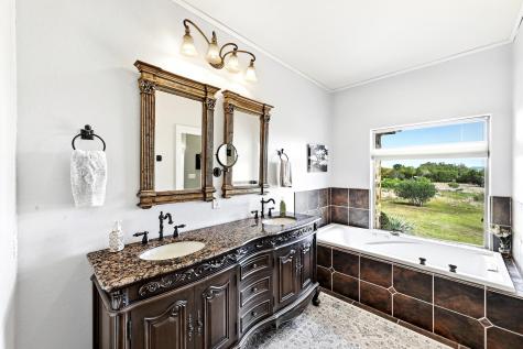 225 Blue Water Cove Wimberley TX 78676