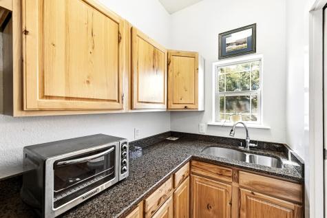 225 Blue Water Cove Wimberley TX 78676