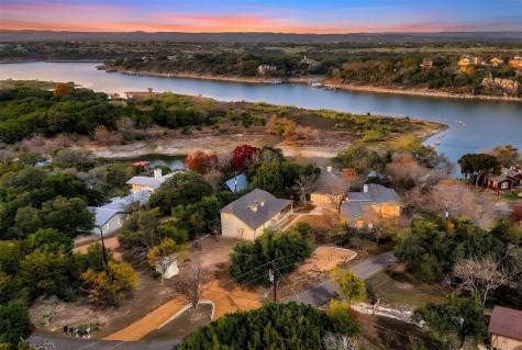 25400 Cove Drive Spicewood TX 78669