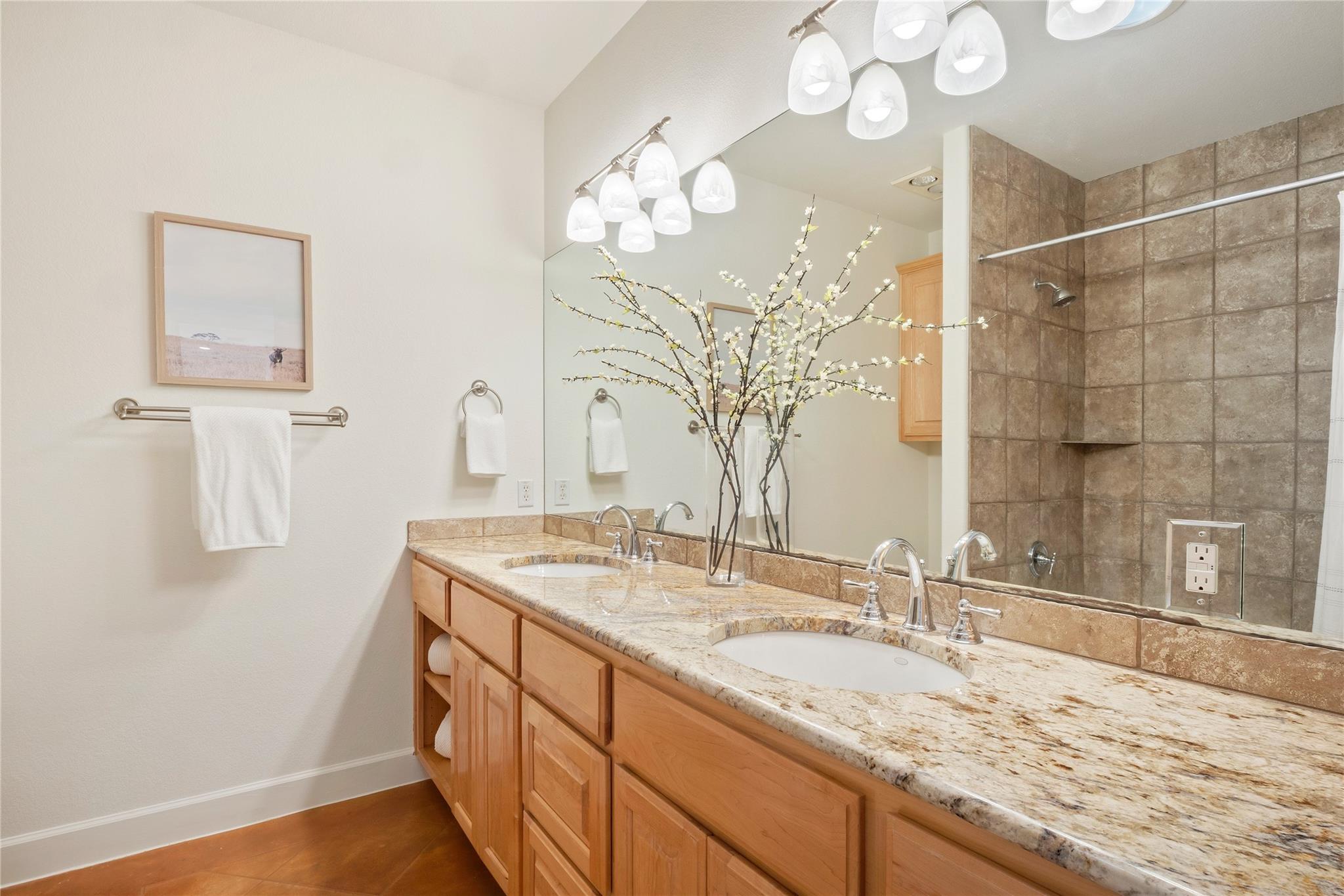 25400 Cove Drive Spicewood TX 78669