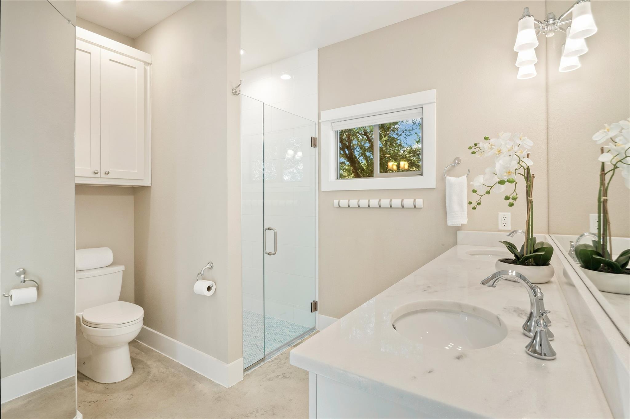 25400 Cove Drive Spicewood TX 78669