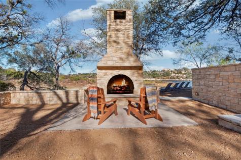 25400 Cove Drive Spicewood TX 78669