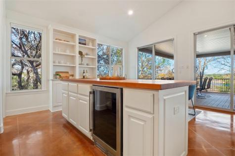 25400 Cove Drive Spicewood TX 78669