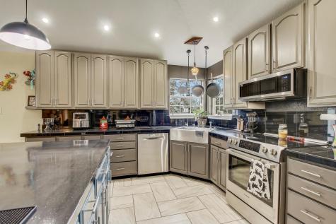 211 Ulupau Circle Bastrop TX 78602