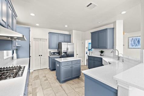 1912 Mulligan Drive Round Rock TX 78664
