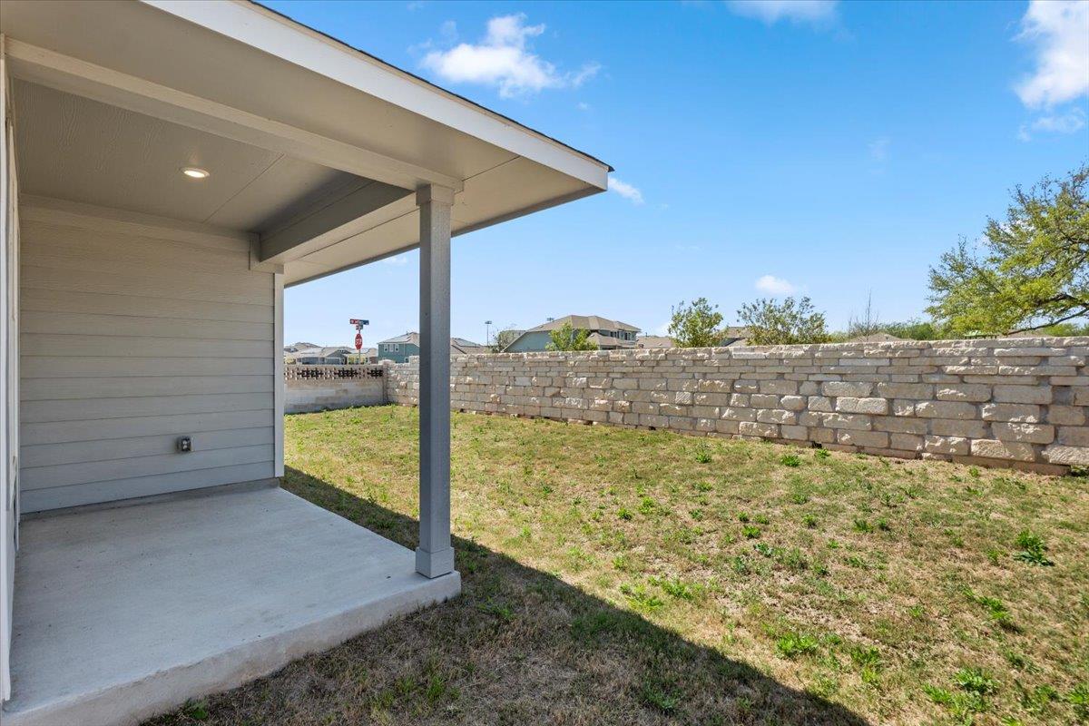 167 Jeffers Kyle TX 78640