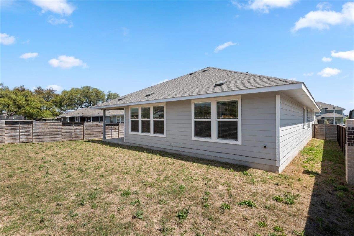 167 Jeffers Kyle TX 78640