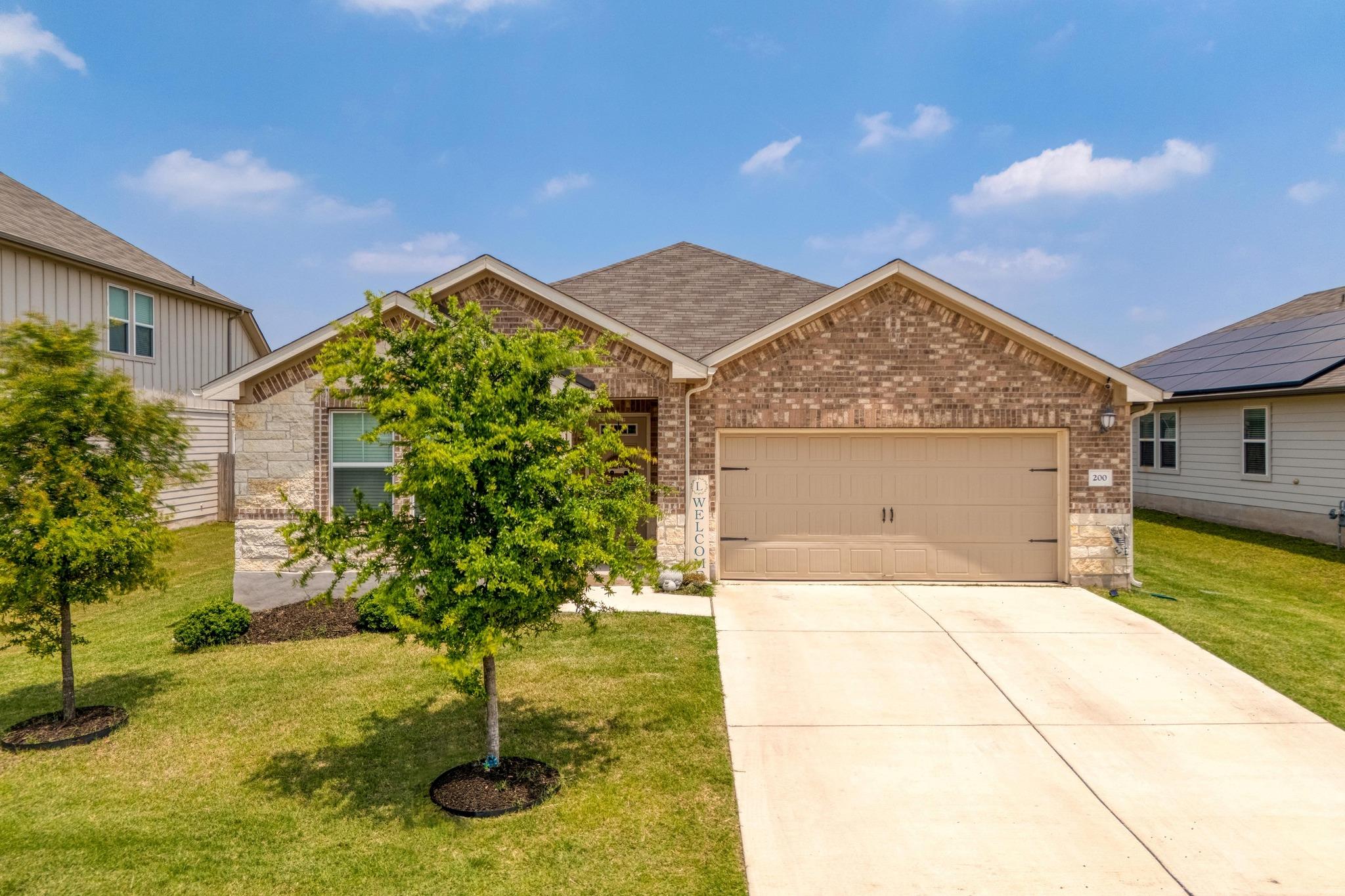 200 Waterway Avenue Hutto TX 78634