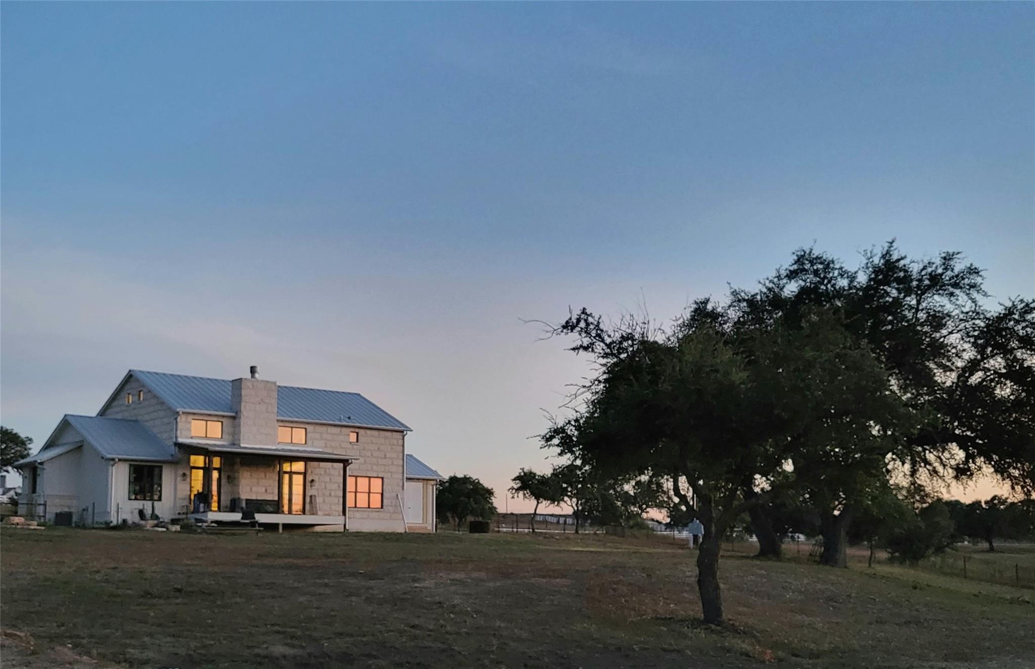 621 Stanton Road Johnson City TX 78636